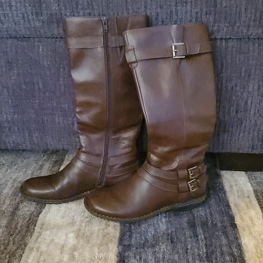 EUC Born tall boc riding boots sz 6.5